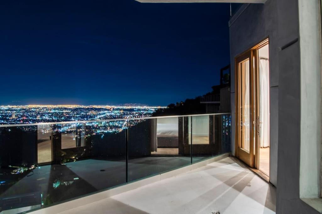Hollywood Hills Modern Sanctuary-jaw Dropping View * Los Angeles