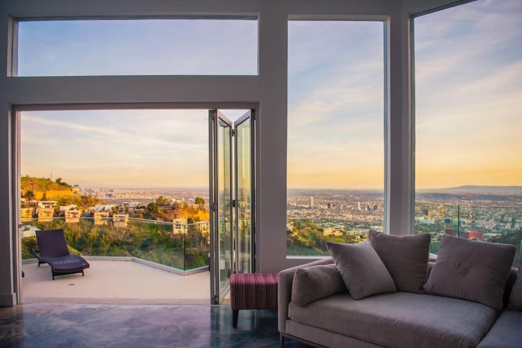 Villa Hollywood Hills Modern Sanctuary-jaw Dropping View