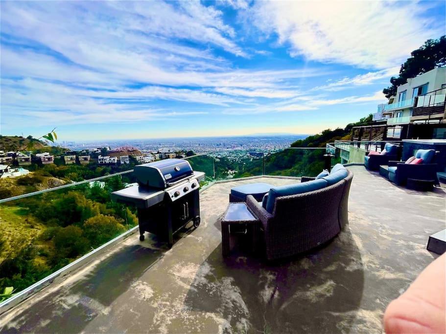 Villa Hollywood Hills Modern Sanctuary-jaw Dropping View