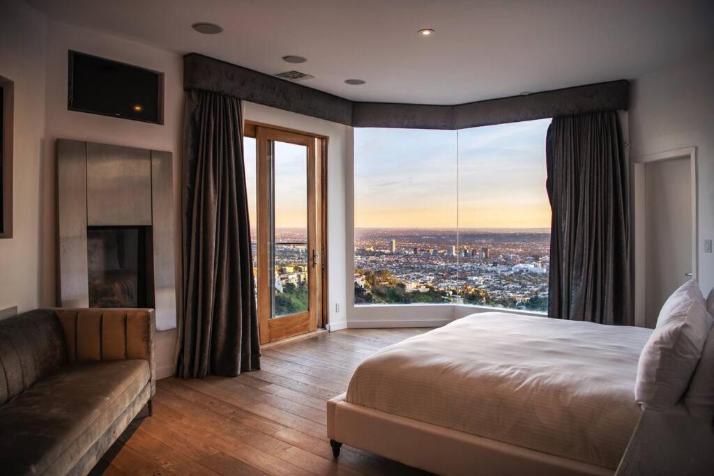 Villa Hollywood Hills Modern Sanctuary-jaw Dropping View