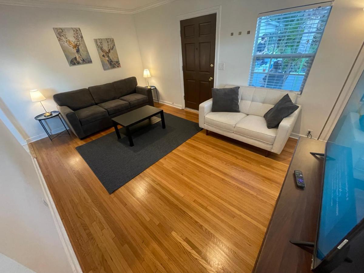 Stanley Apartment *