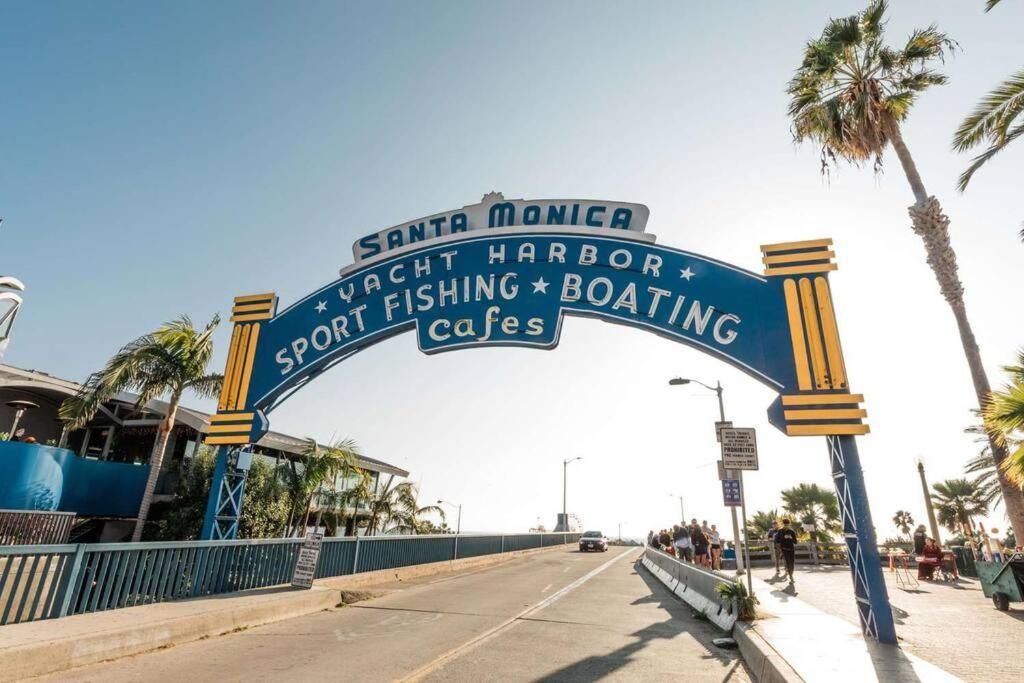 Beautiful Location By The Los Angeles