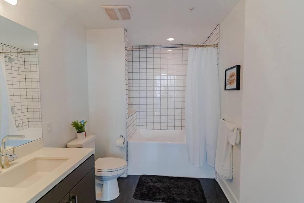 Downtown Paradise Escape With 2 Pools / Hot Tubs *