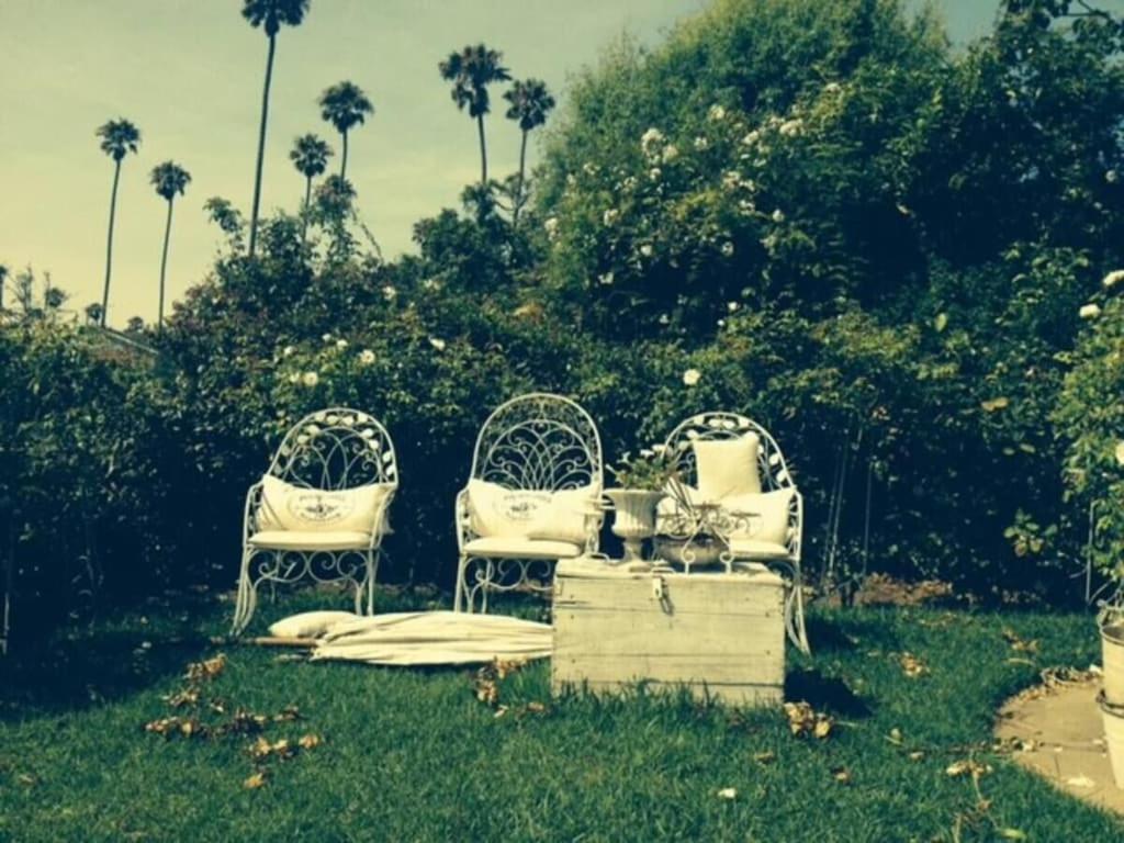 Elegant White Cottage, Venice Beach, California Holiday home