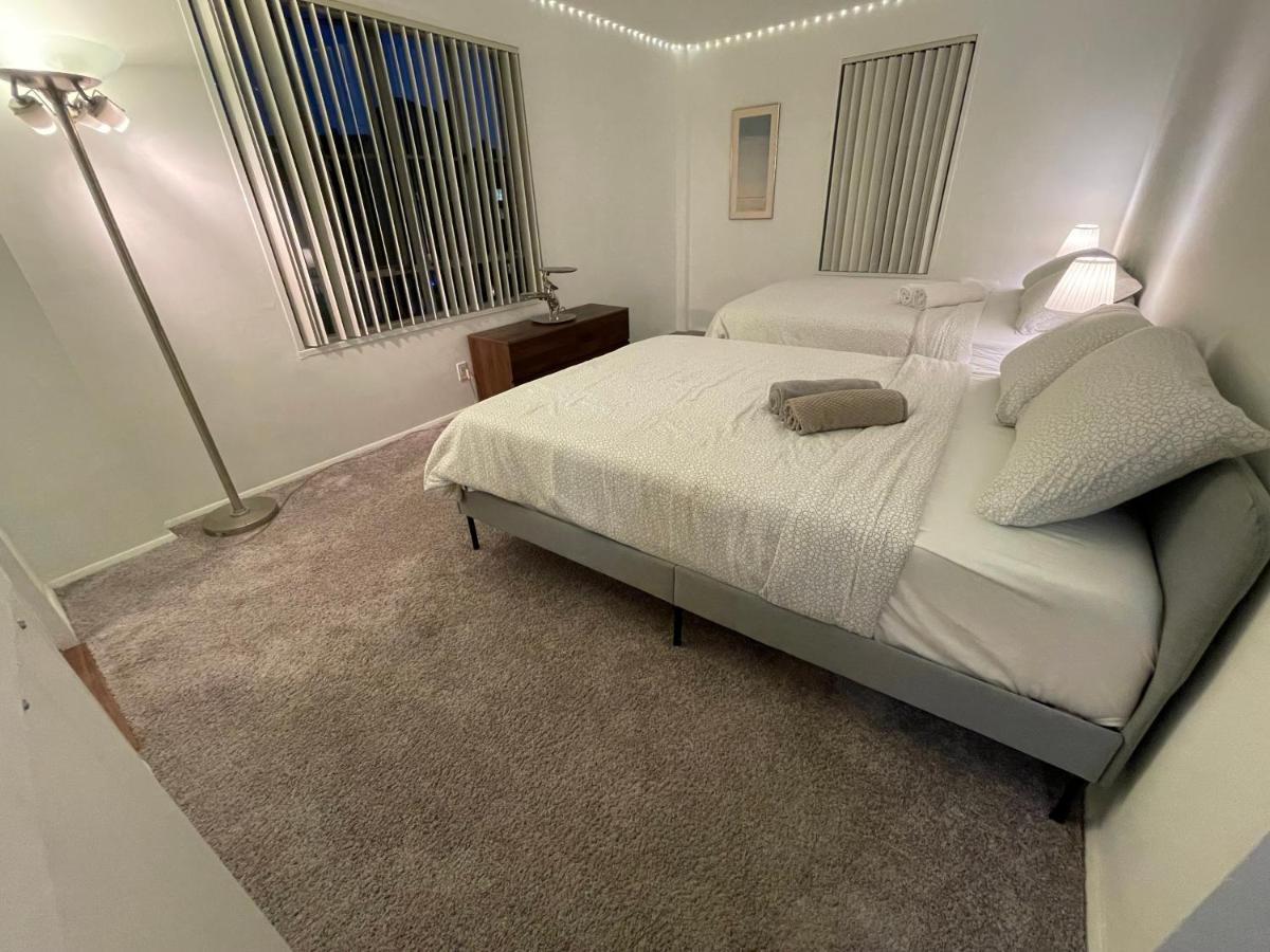 La Brea Apartment
