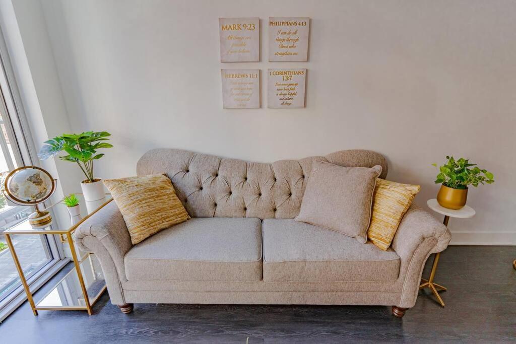 Downtown Paradise Escape With 2 Pools / Hot Tubs Los Angeles