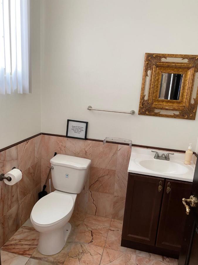 Entire Second Flr - Santa Monica Luxury Holiday home Los Angeles