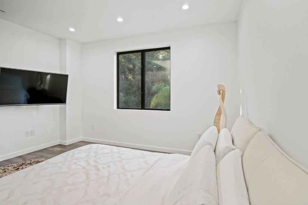 Modern Luxury Sherman Oaks Oasis Villa