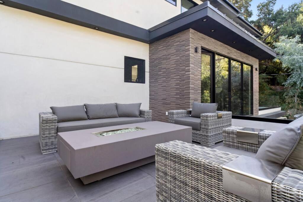 Modern Luxury Sherman Oaks Oasis Los Angeles
