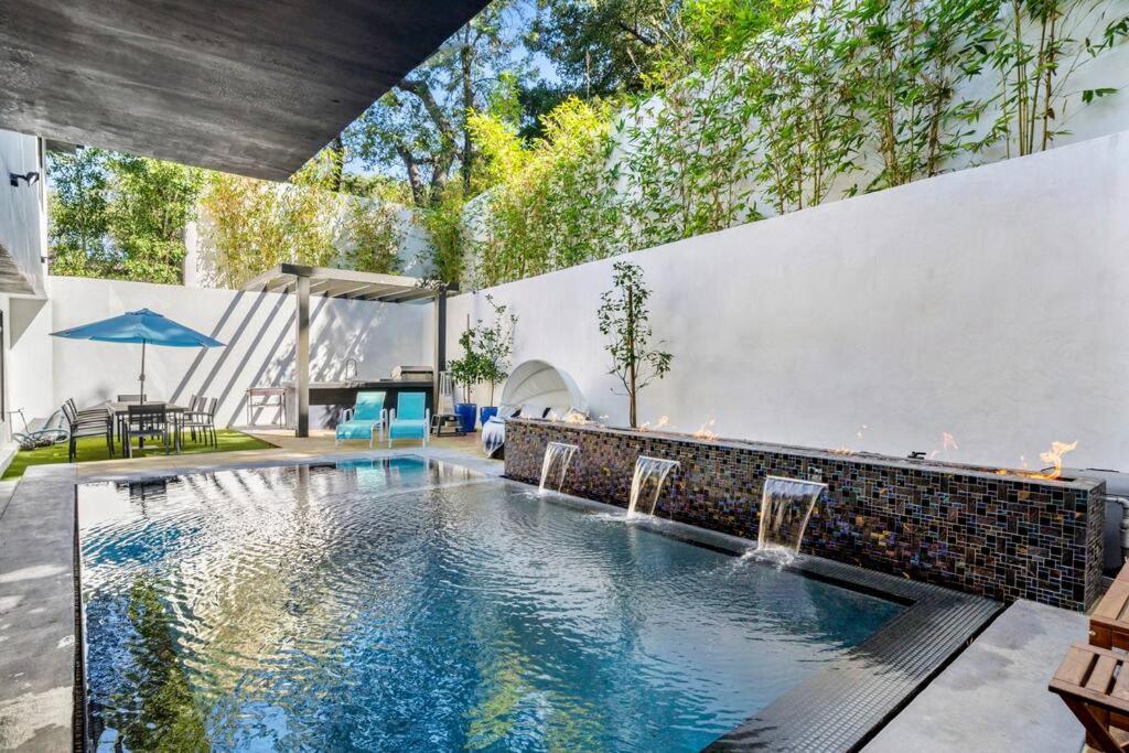 Modern Luxury Sherman Oaks Oasis Los Angeles