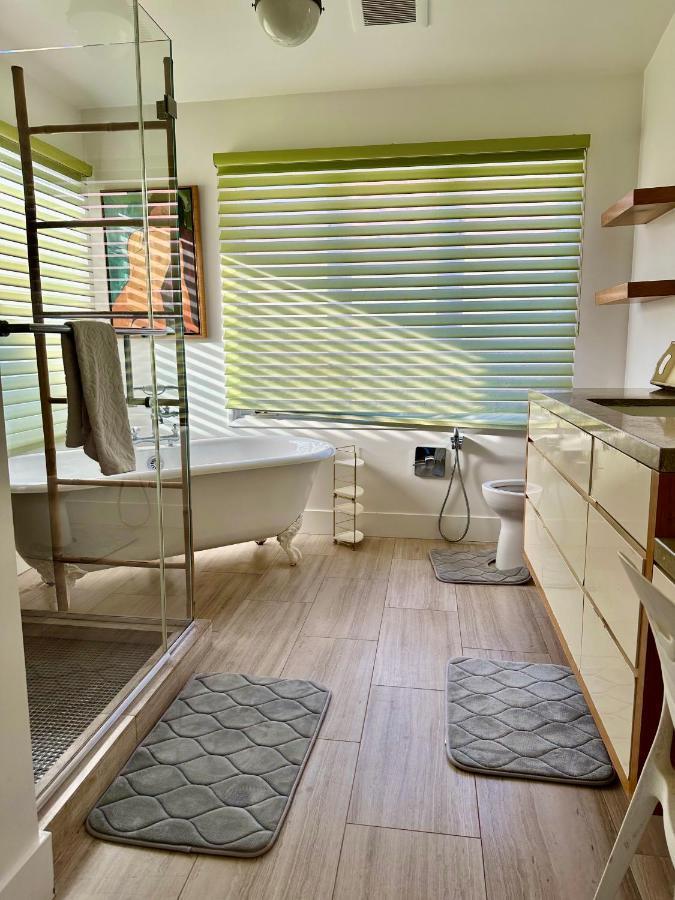 Venice Beach Bungalow Holiday home