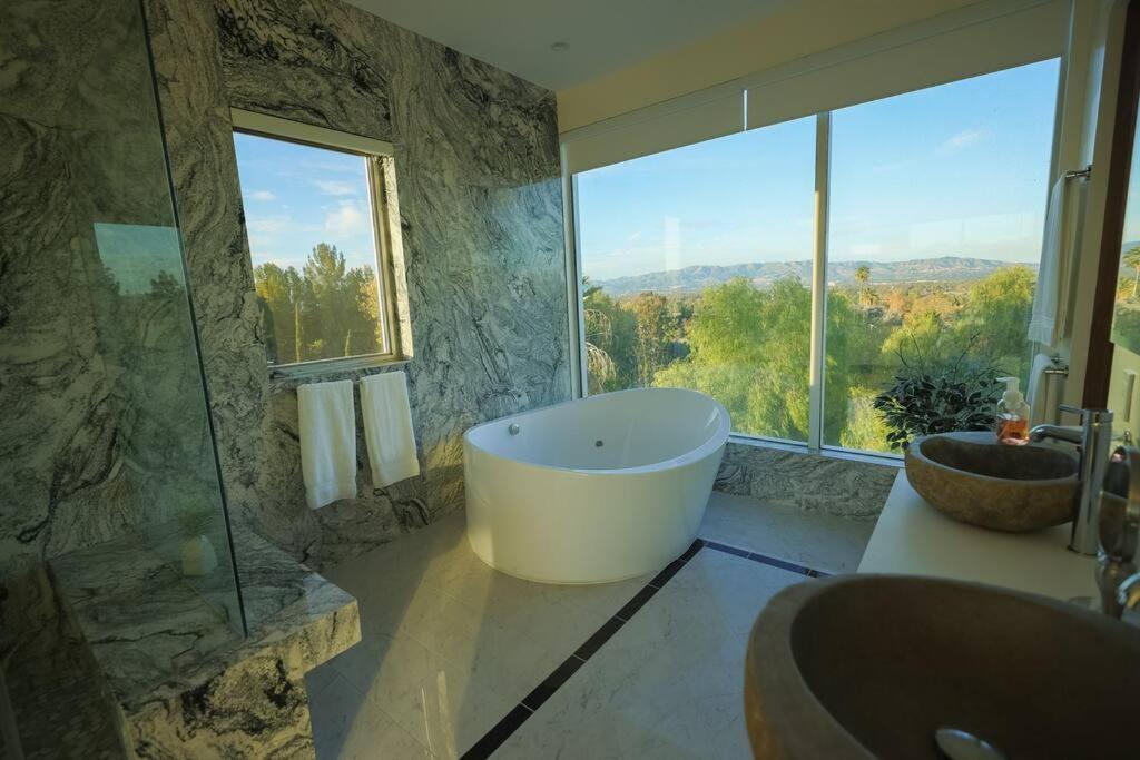 Holiday home Beautiful Brand New Mansion Estate Los Angeles