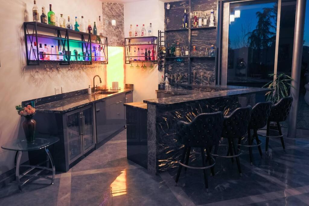 Beautiful Brand New Mansion Estate Los Angeles