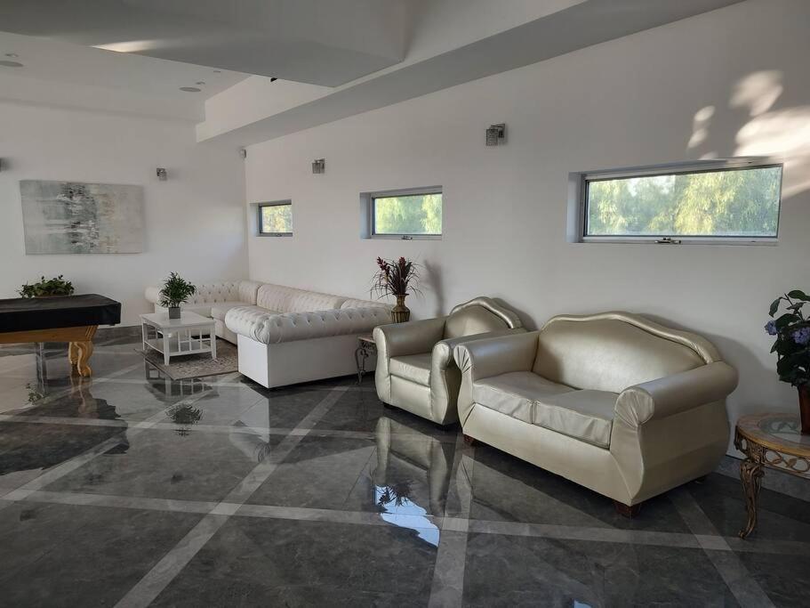 Beautiful Brand New Mansion Estate Holiday home