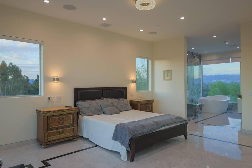 Holiday home Beautiful Brand New Mansion Estate Los Angeles