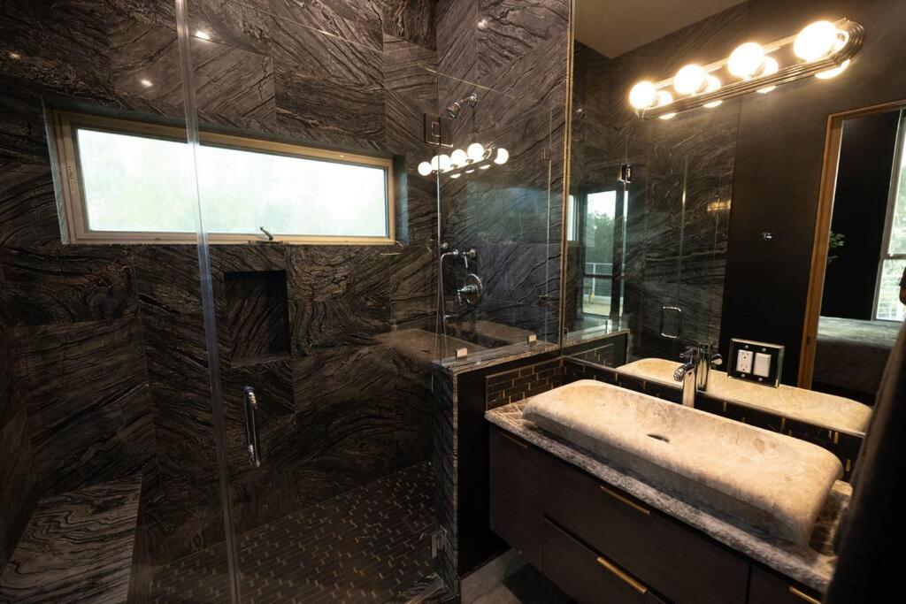 Beautiful Brand New Mansion Estate Los Angeles
