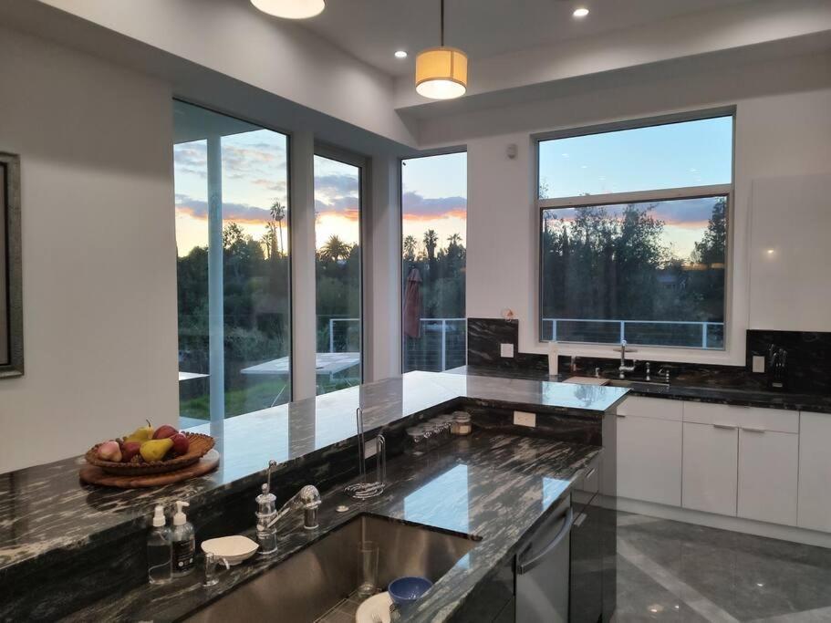Beautiful Brand New Mansion Estate