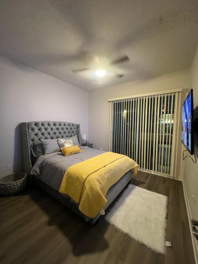 A-class Luxury 2 Bedrooms Apt In Woodland Hills Ca Apartment *