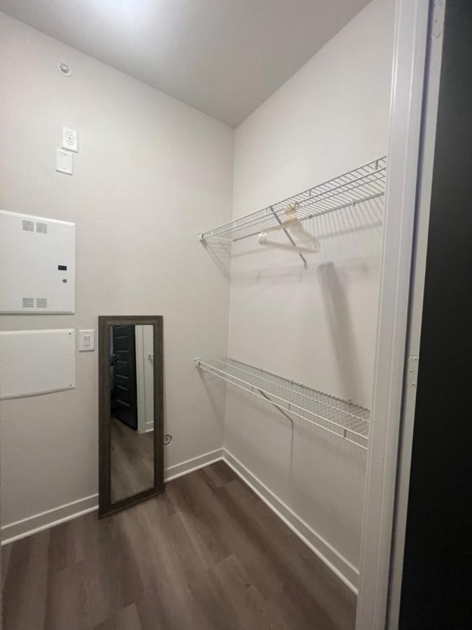 Apartment A-class Luxury 2 Bedrooms Apt In Woodland Hills Ca Los Angeles