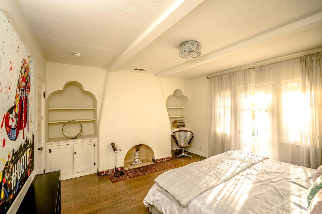 Gorgeous Renovated 3bd 2ba Near West Hollywood And Beverly Hills Apartment *