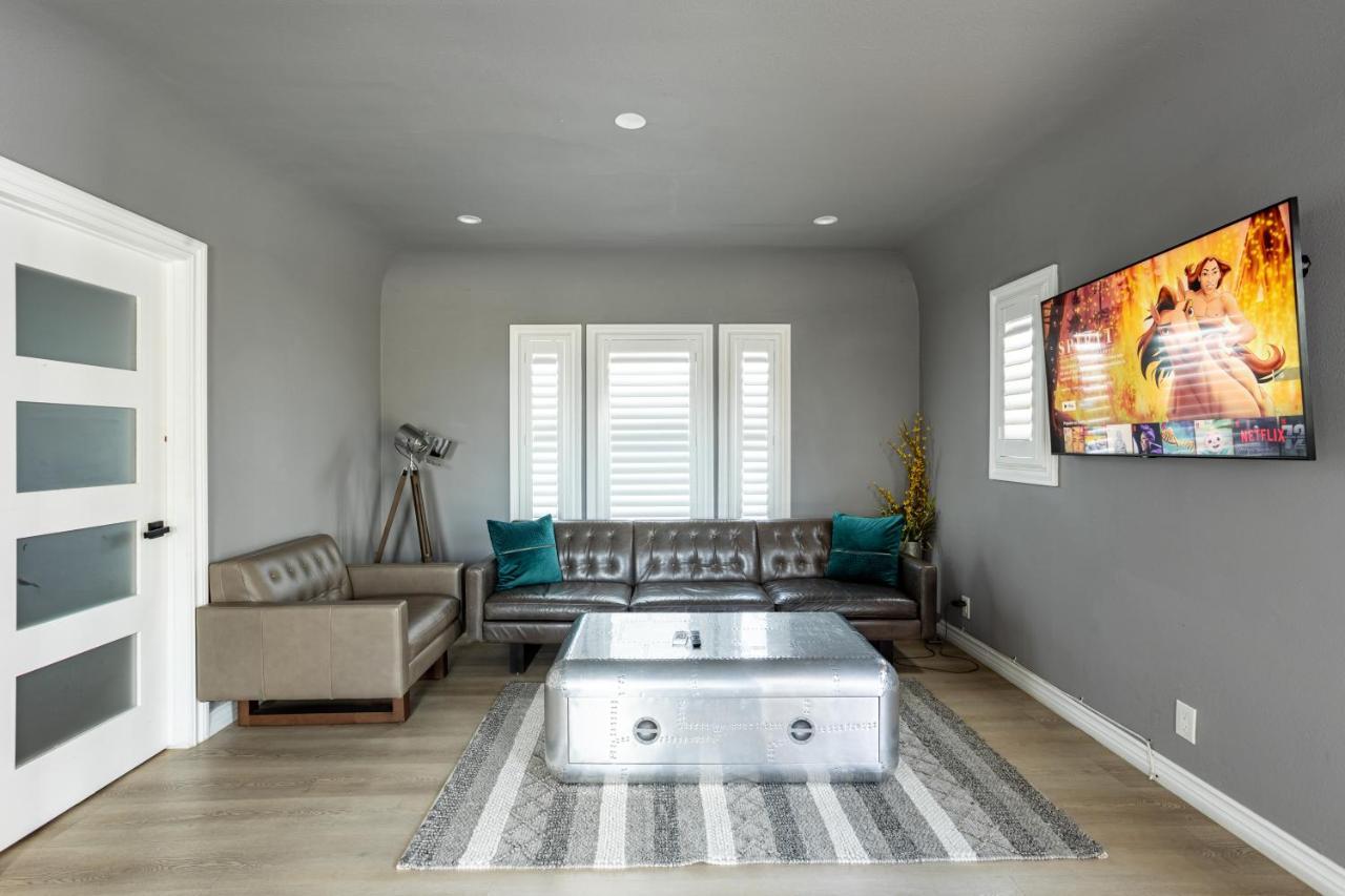 Trendy 1bd 1bth Hideaway 4 Min From Sofi Villa Los Angeles