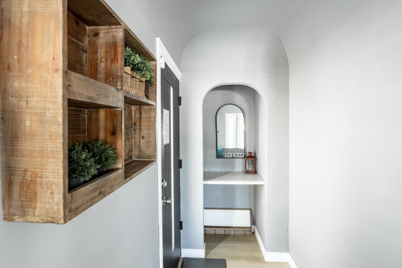 Villa Trendy 1bd 1bth Hideaway 4 Min From Sofi Los Angeles