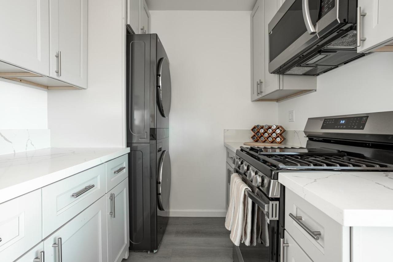 Newly Renovated Bungalow W Free Parking 4min From Sofi, 8min From Airport Villa
