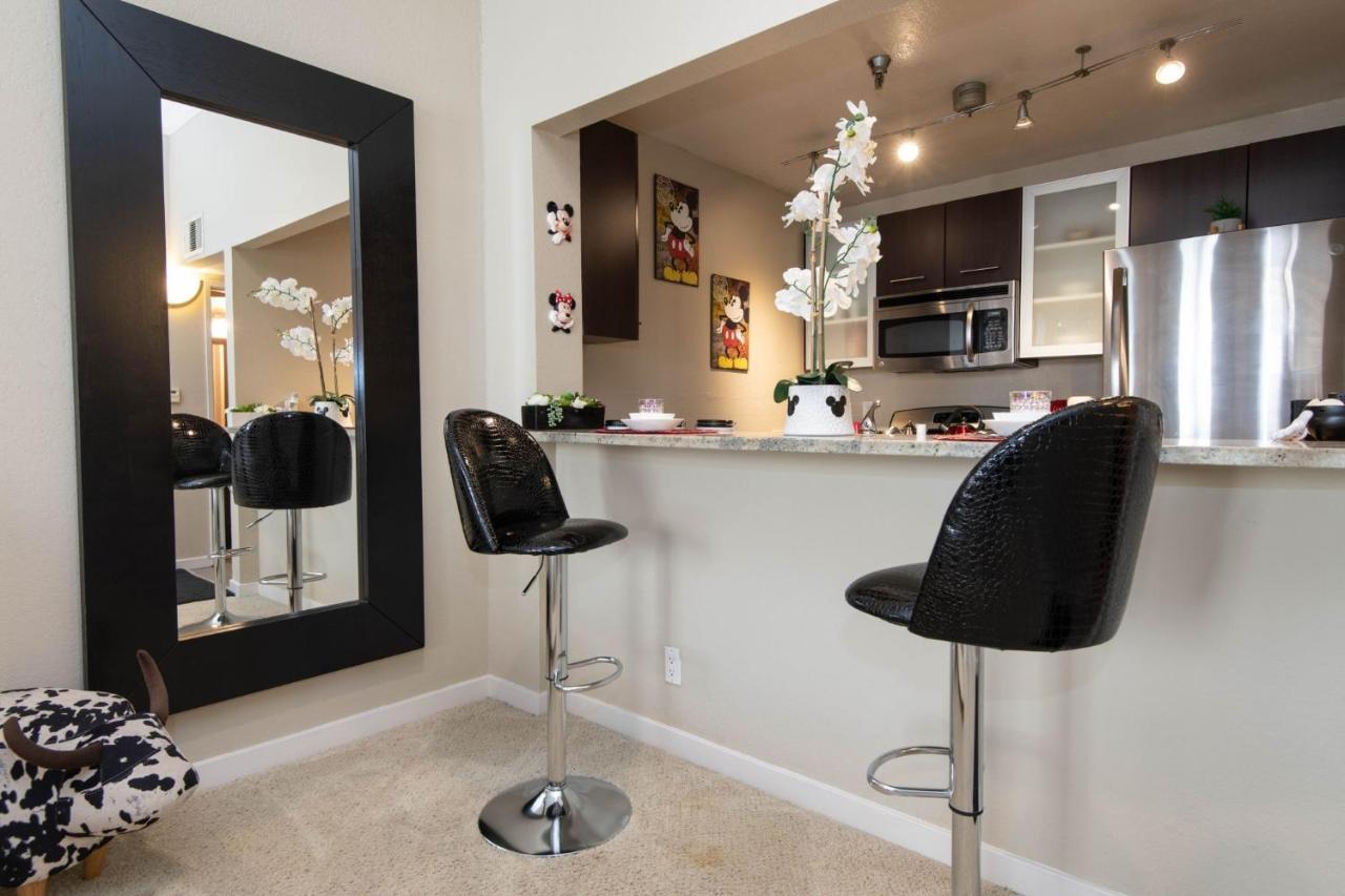 Gucci Mickey And Maxico Lofts Free Parking And Wifi Apartment Los Angeles