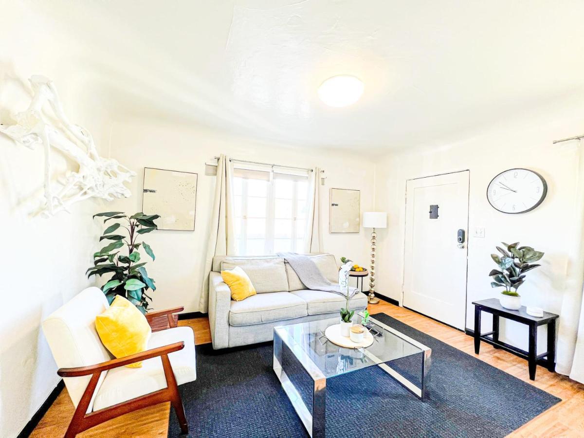 Comfortable And Cozy - Fr - Bre * Los Angeles