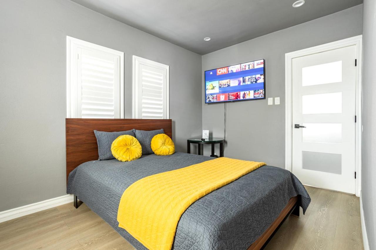 Trendy 1bd 1bth Hideaway 4 Min From Sofi Villa