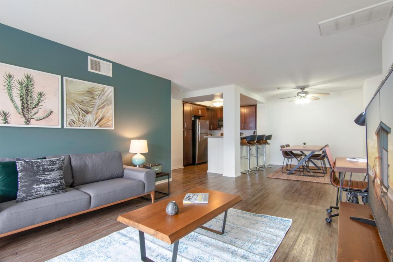 Hollywood 1br W Gym Pool Nr Metro Lax-52 Los Angeles