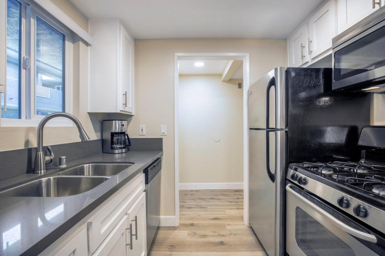 Beverly Grove 1br W Gym Nr Melrose Lax-128 Apartment
