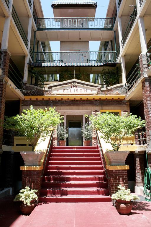 Hotel Ellison