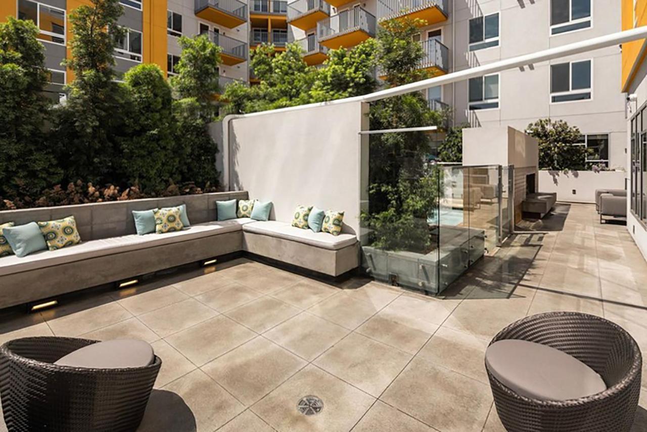 Downtown 1br W Pool Gym Lounge Nr 110 Lax-1011