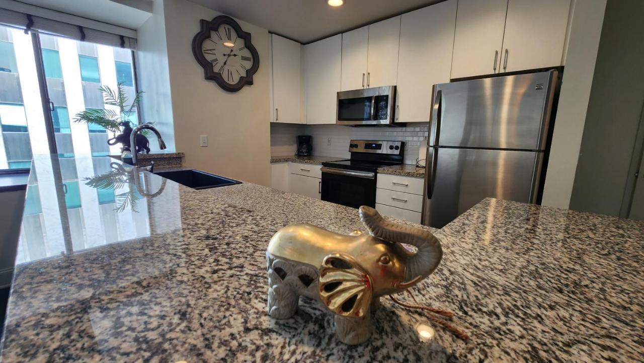Luxury Downtown La 2bdr Apartment Los Angeles