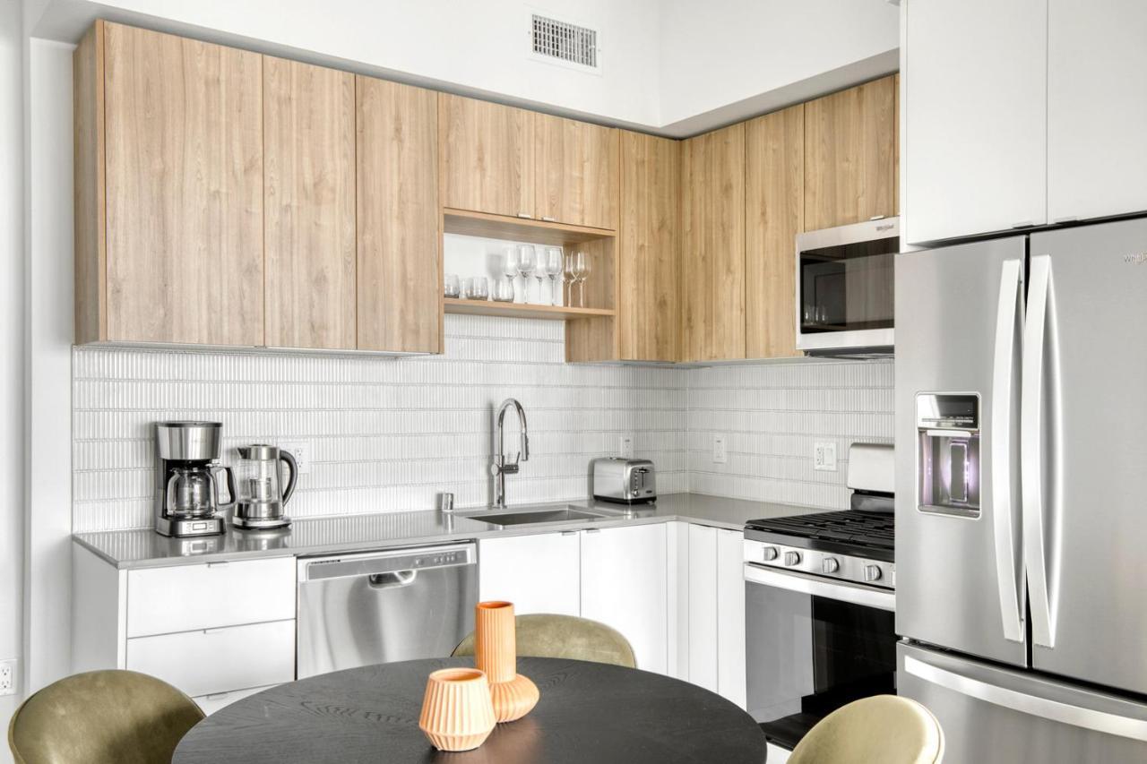 Culver 1br W Wd Pool Gym Nr Shops Bars Lax-938 * Los Angeles