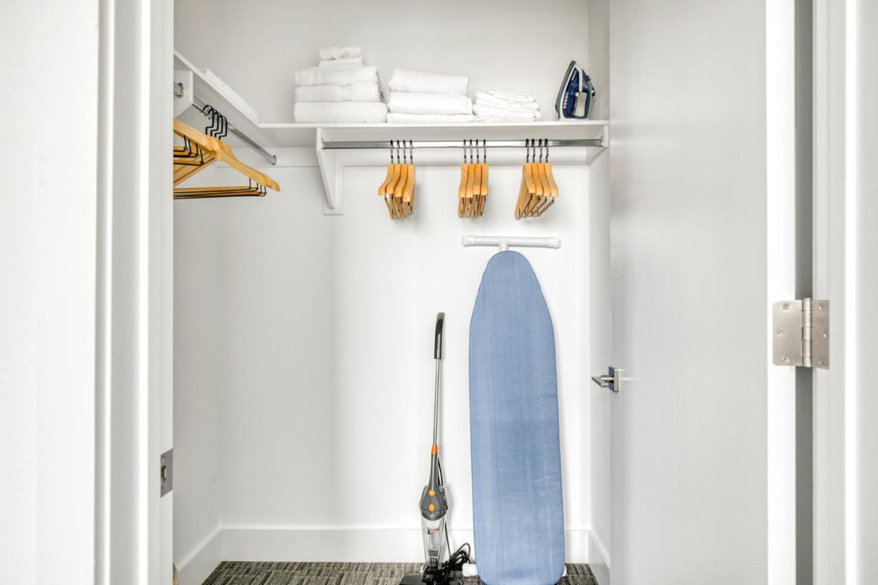 Culver 1br W Wd Pool Gym Nr Shops Bars Lax-938 Los Angeles