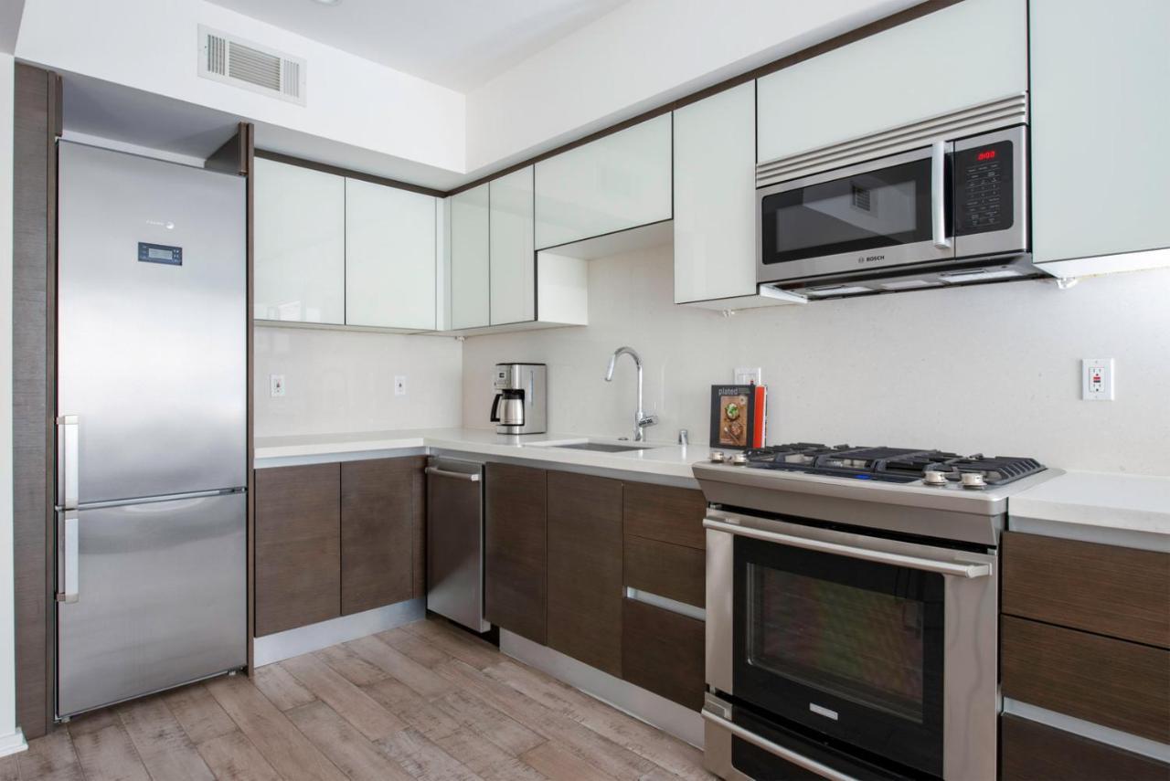 Westwood 1br W Wd Rooftop Nr Century Lax-80 Apartment
