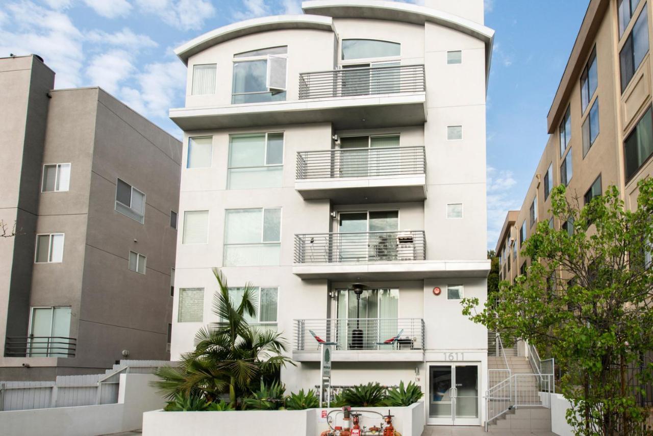 Westwood 1br W Wd Rooftop Nr Century Lax-80
