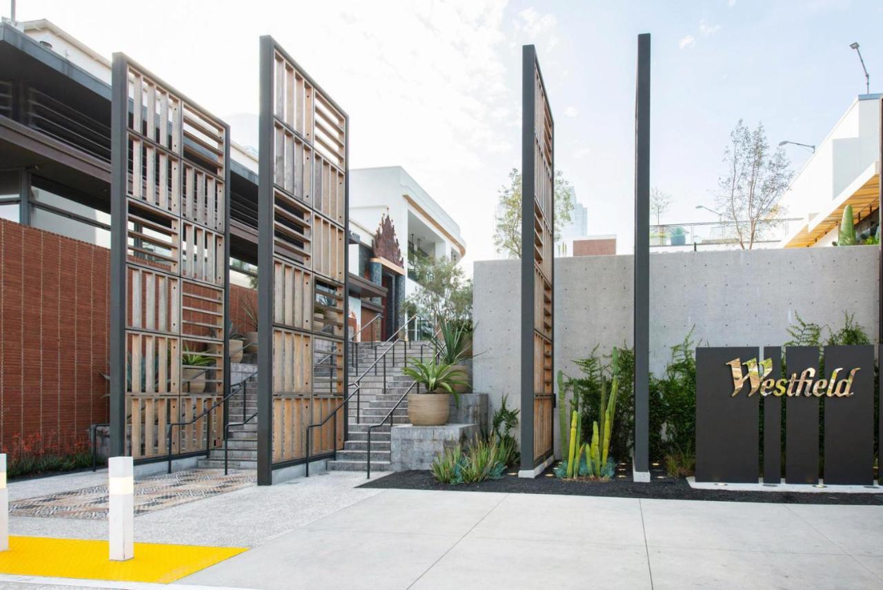 Westwood 1br W Wd Rooftop Nr Century Lax-80 Apartment Los Angeles