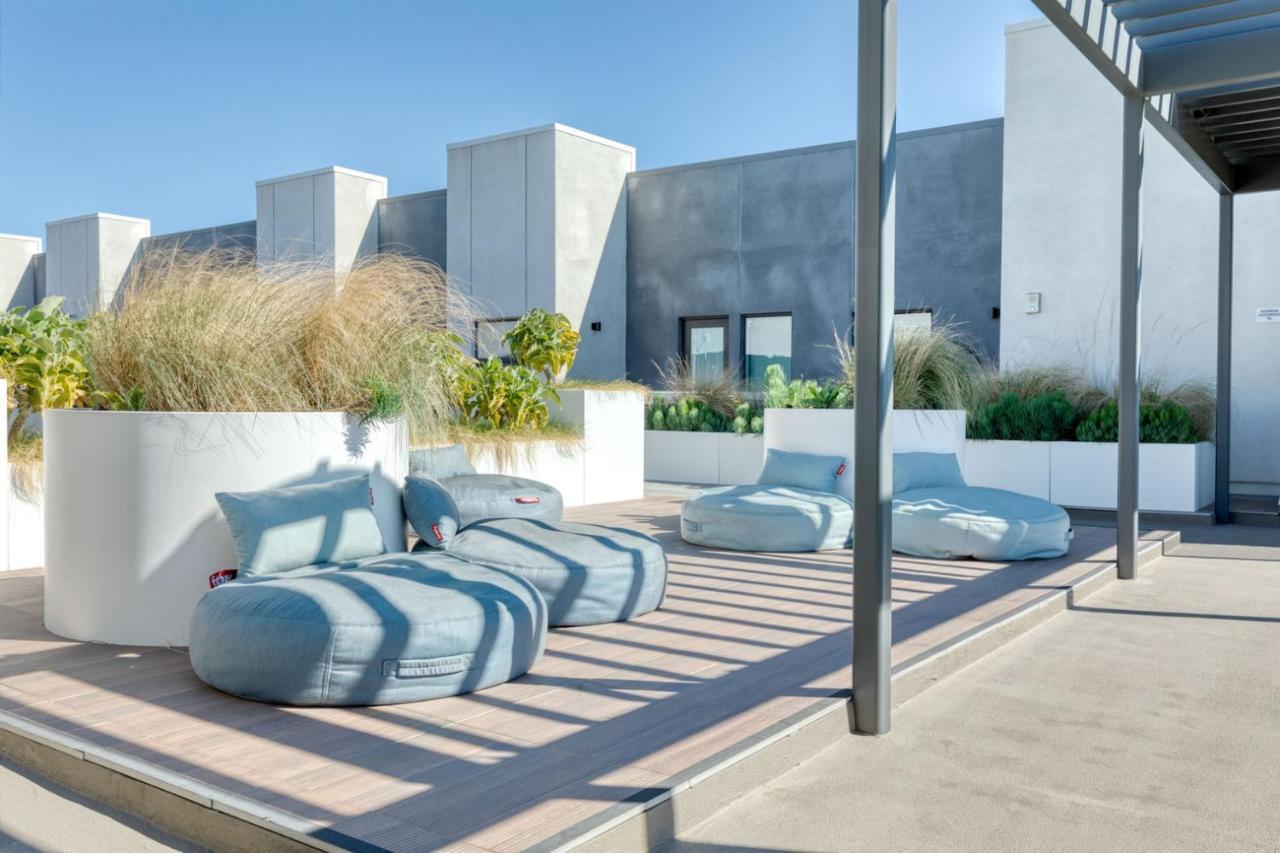 Apartment Woodland Hills 1br W Pool Gym Nr Warner Center Lax-664 *