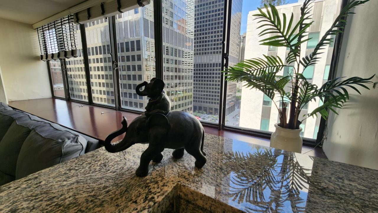 Apartment Luxury Downtown La 2bdr *