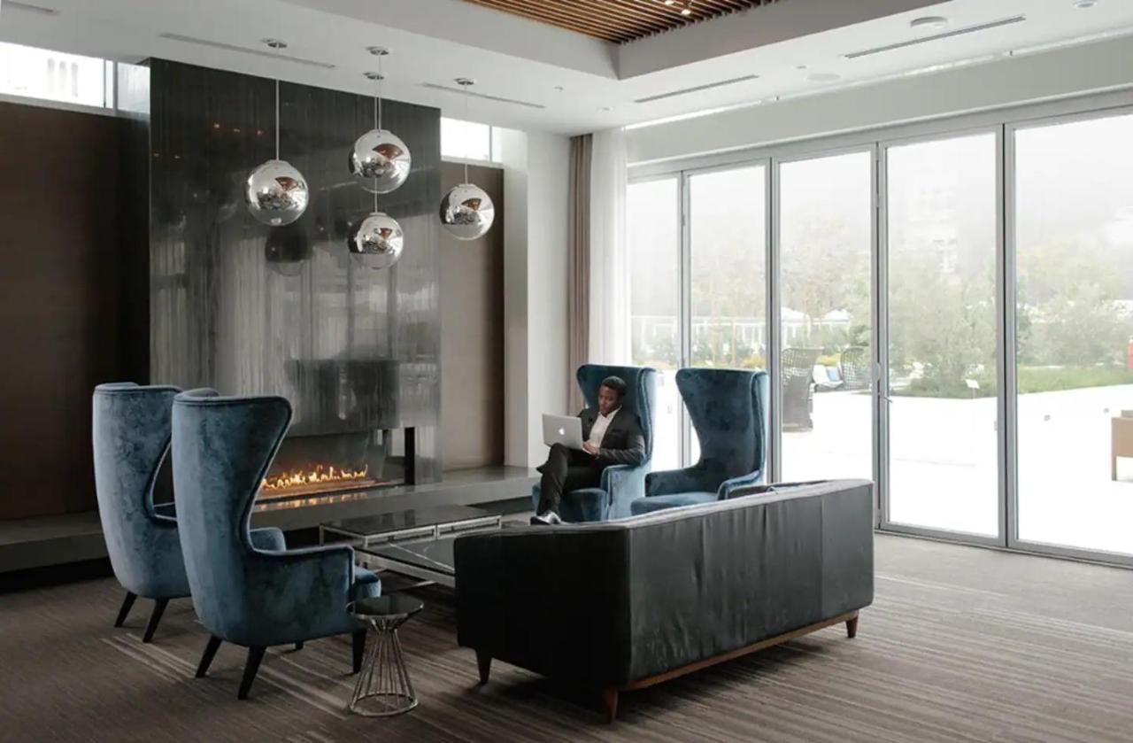 Level Downtown La South Olive *
