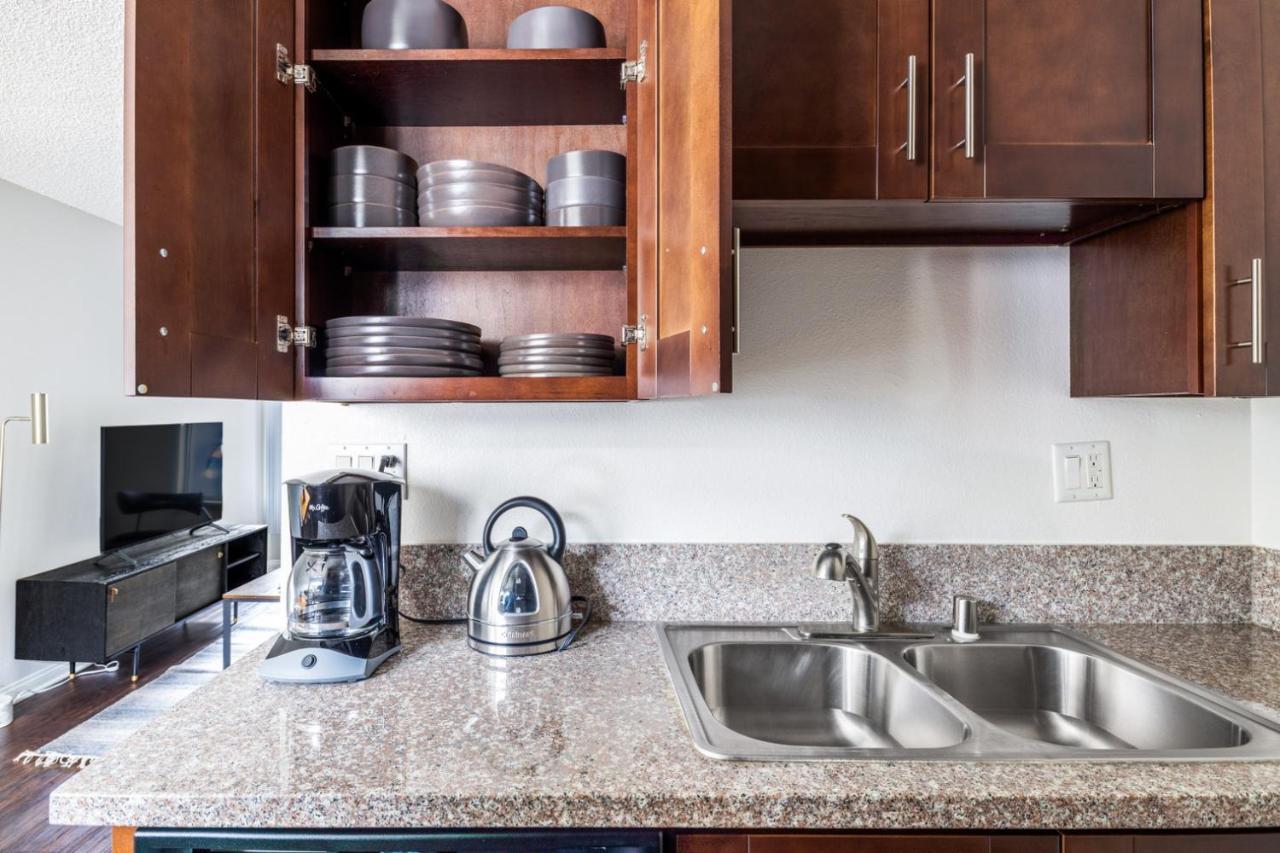 W Hollywood 1br W Gym Bbq Nr Nightlife Lax-449 Apartment *