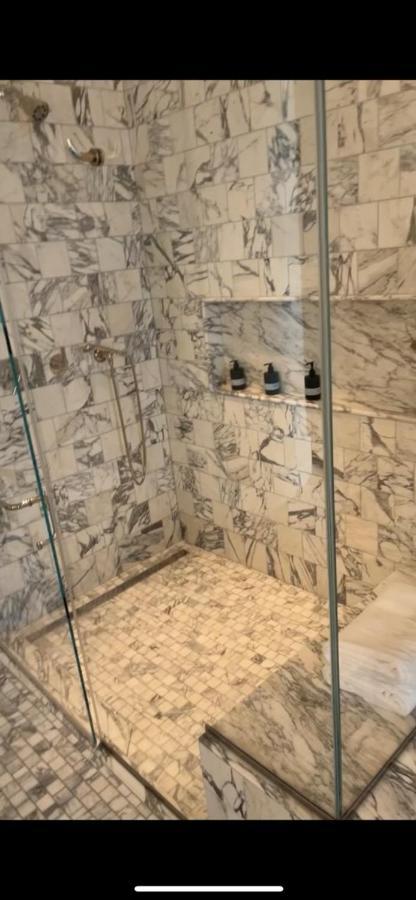 Entire Hollywood Loft * Los Angeles