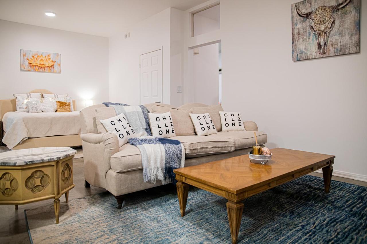 Live And Work Space In Hollywood *