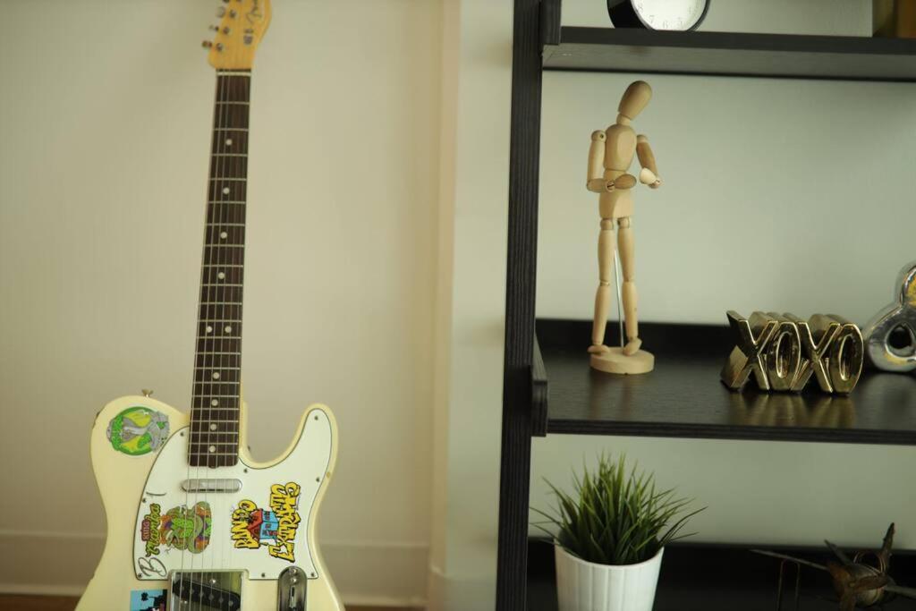 Apartment Beautiful High Rise In Sunny La *