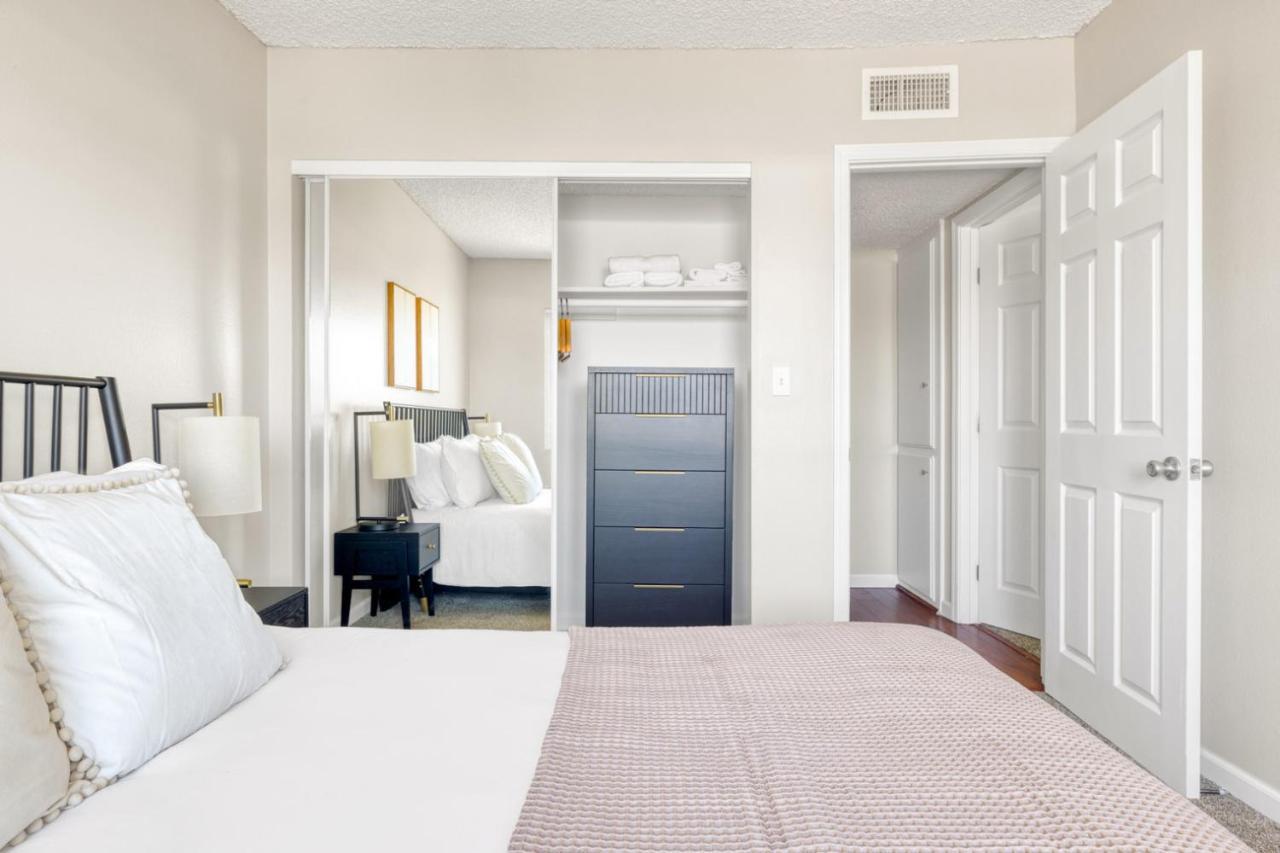Apartment Woodland Hills 2br W Pool Gym Nr Warner Center Lax-699