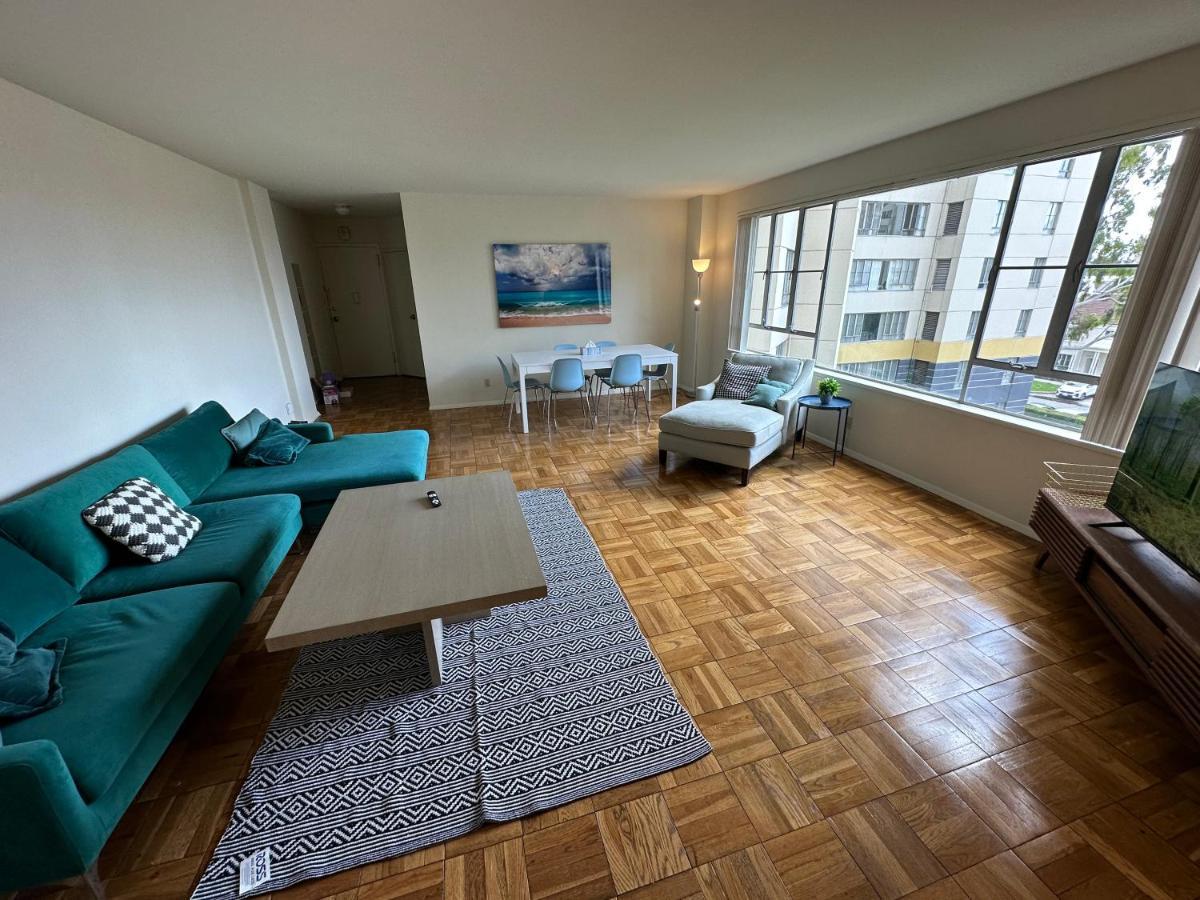 La Brea Apartment Los Angeles