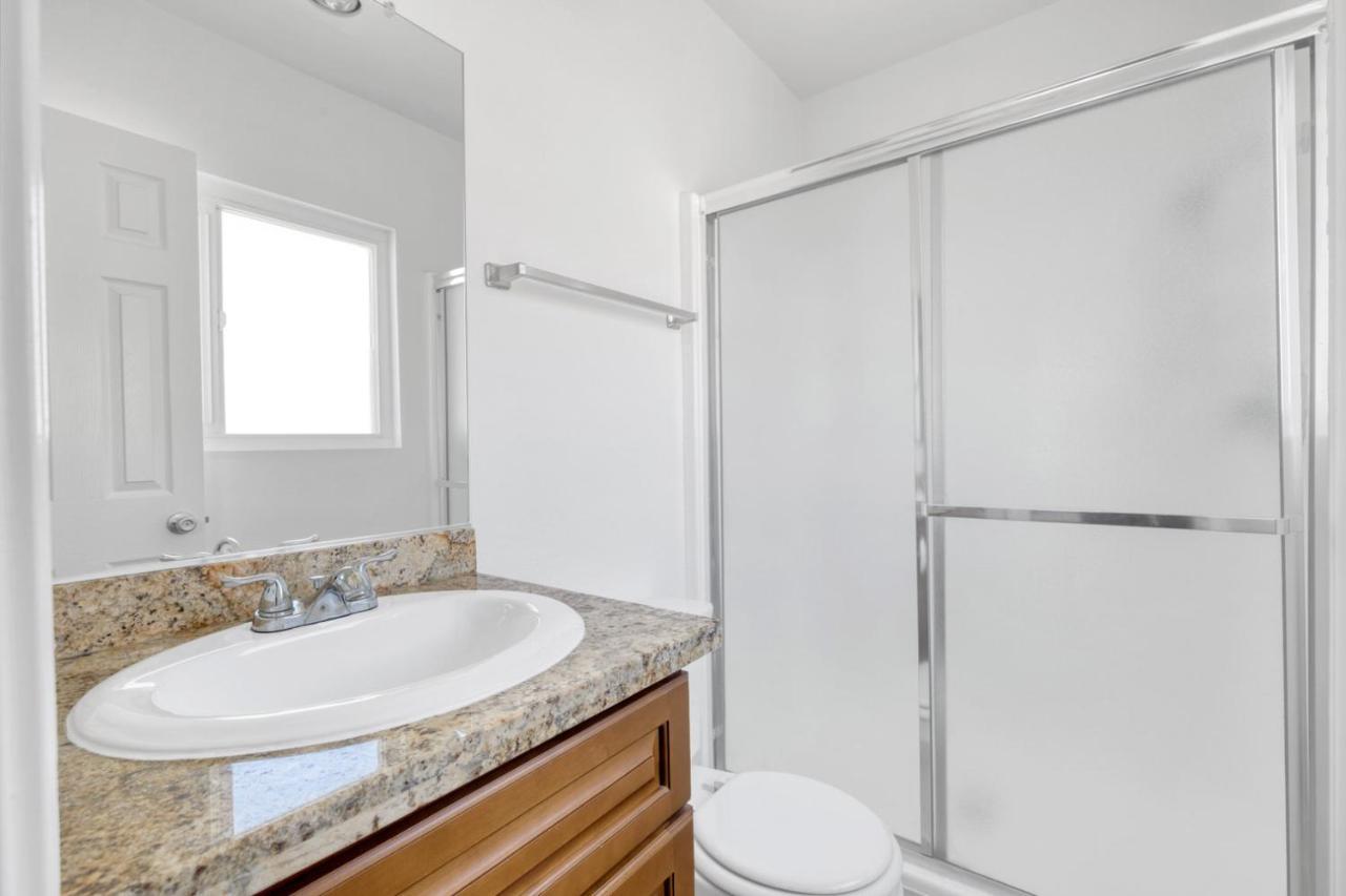 Woodland Hills 2br W Pool Gym Nr Warner Center Lax-699 Apartment